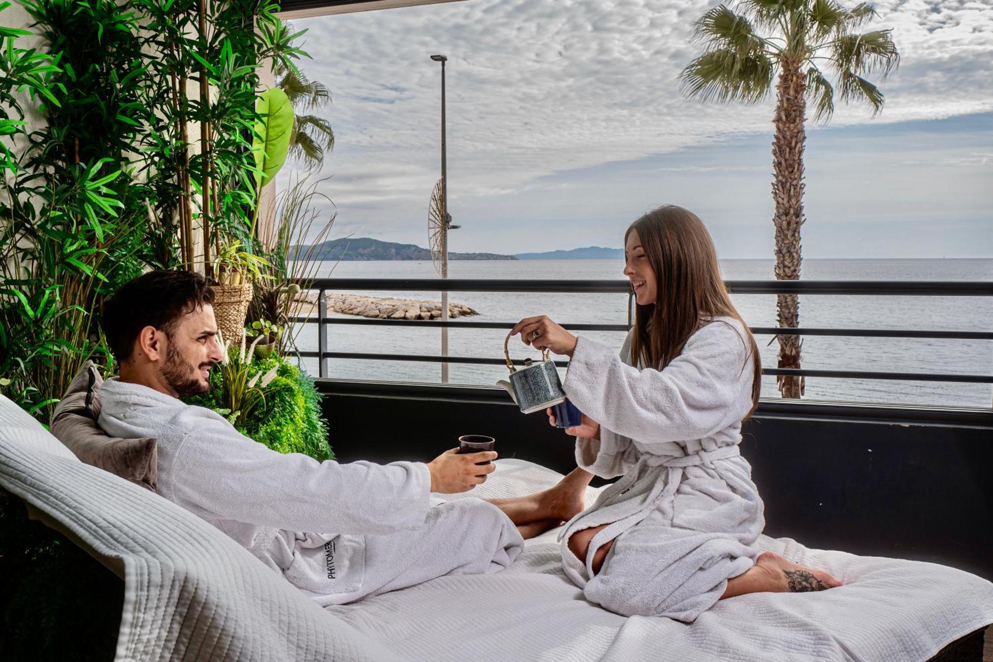 Blue Summer Vibes Duplex Studio For 4P, Ac, Sea View, Parking, Beach At 50M, Spa Access -3 La Ciotat Ngoại thất bức ảnh